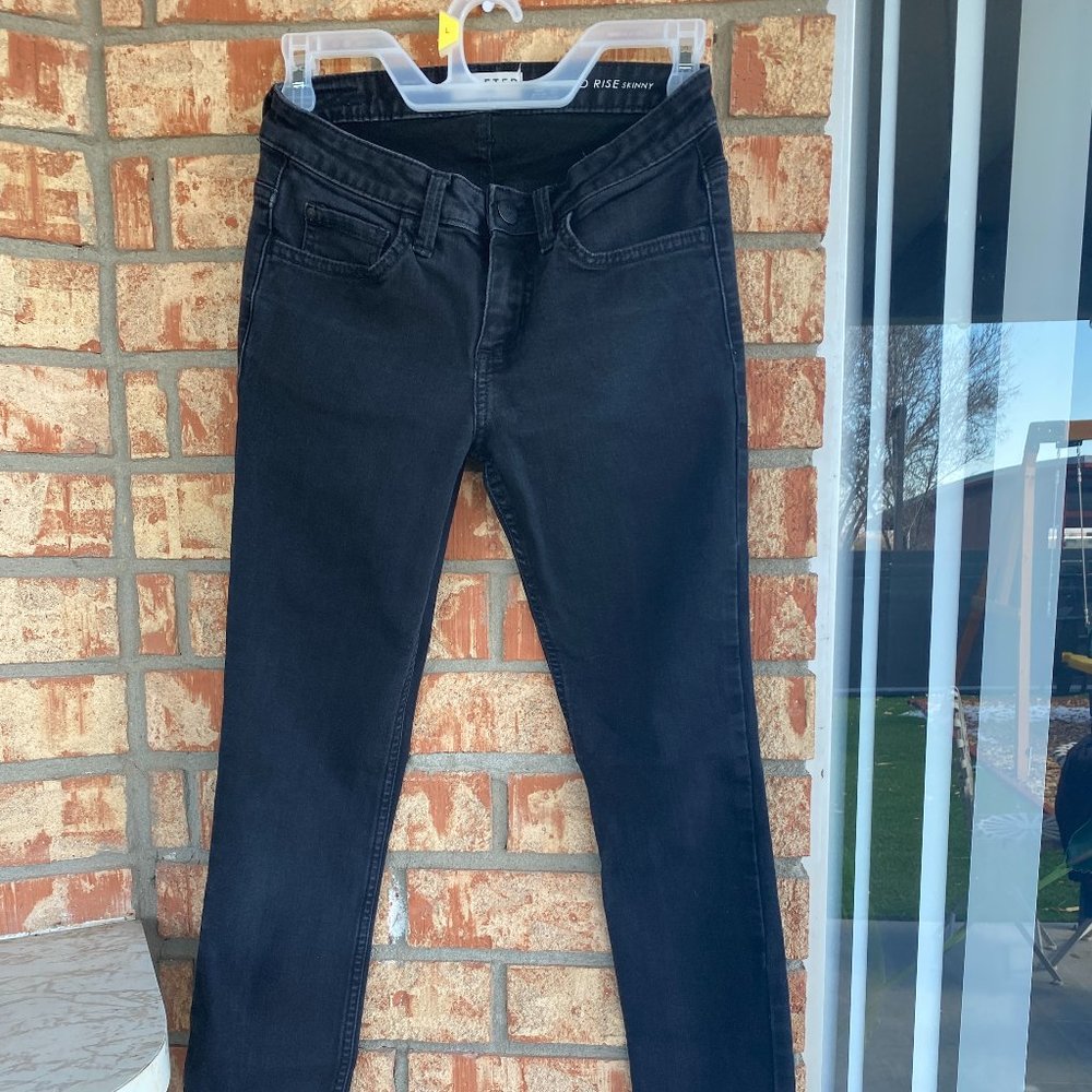 Crafted by Lee Midrise Skinny Black Jeans (Size 2)